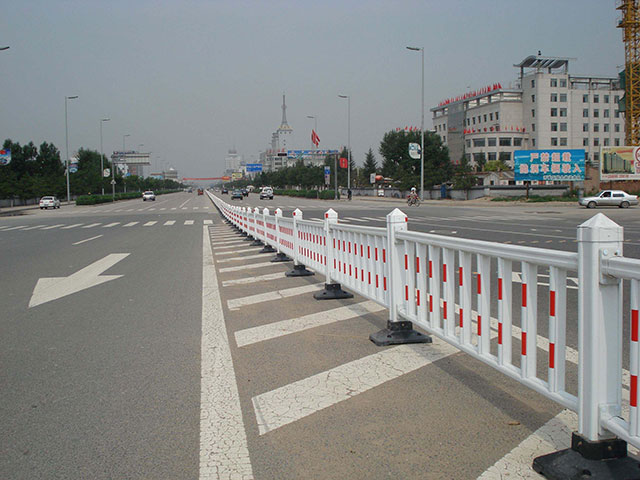 城市道路隔離護欄廠家